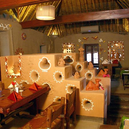 Vedic Village Spa Resort Calcutta Buitenkant foto