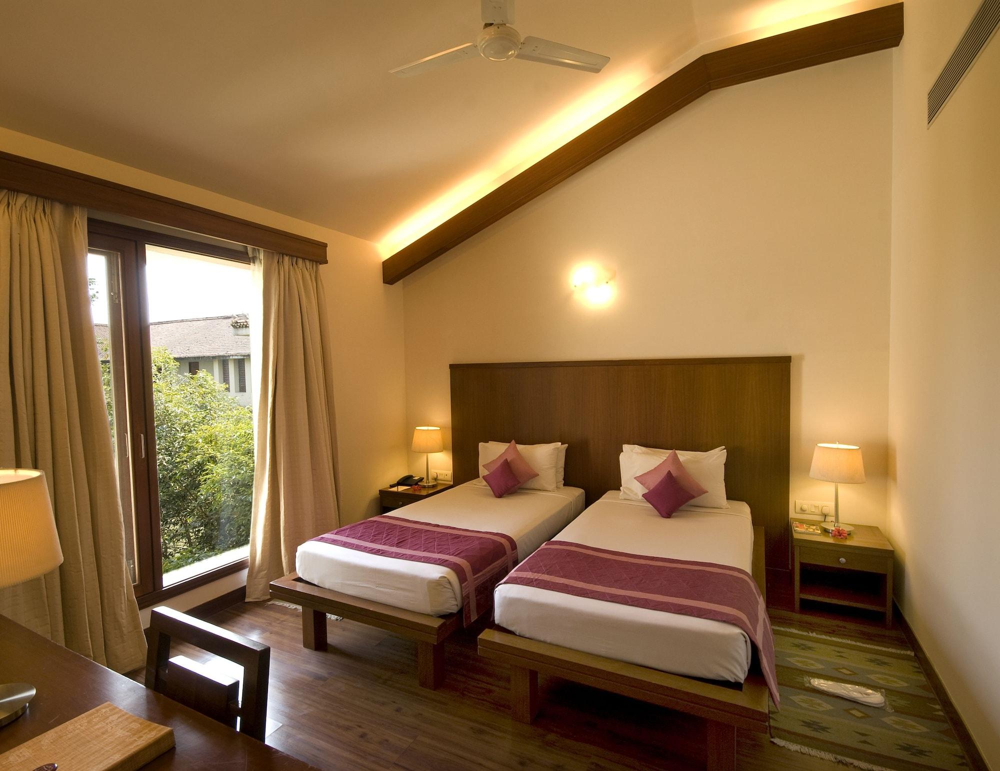 Vedic Village Spa Resort Calcutta Buitenkant foto