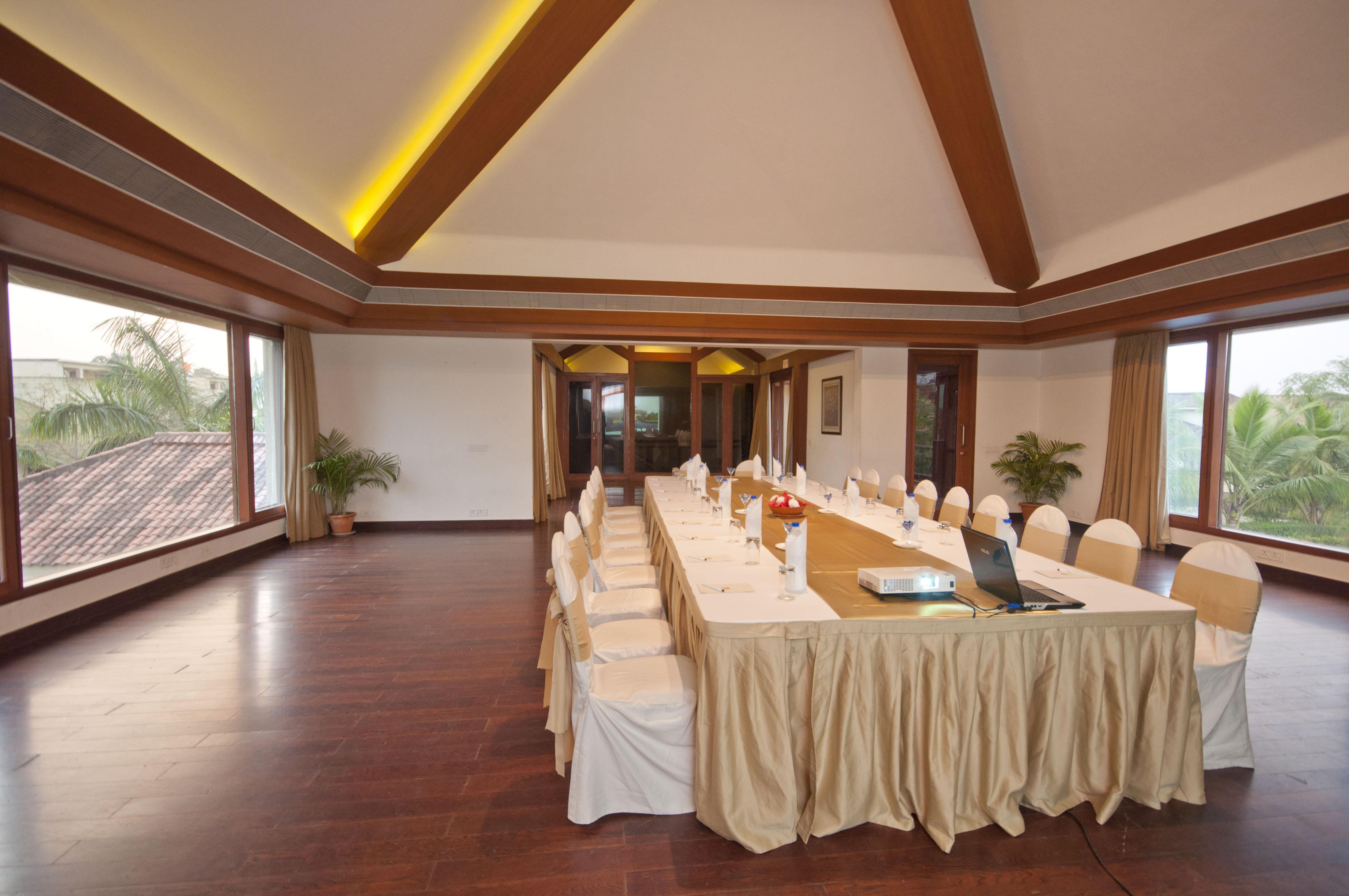 Vedic Village Spa Resort Calcutta Buitenkant foto
