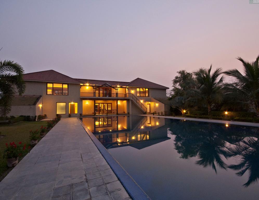 Vedic Village Spa Resort Calcutta Buitenkant foto