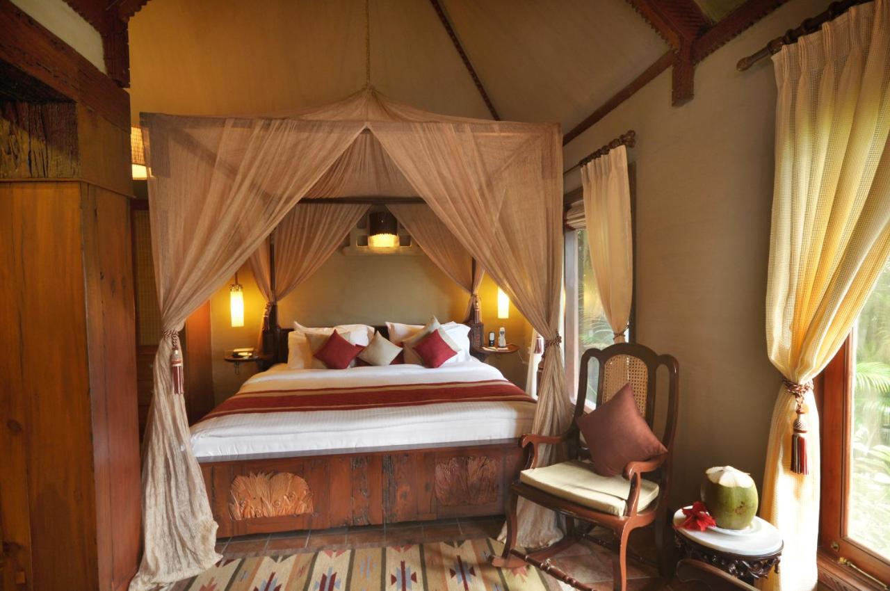 Vedic Village Spa Resort Calcutta Buitenkant foto