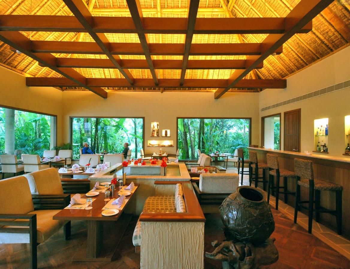 Vedic Village Spa Resort Calcutta Buitenkant foto